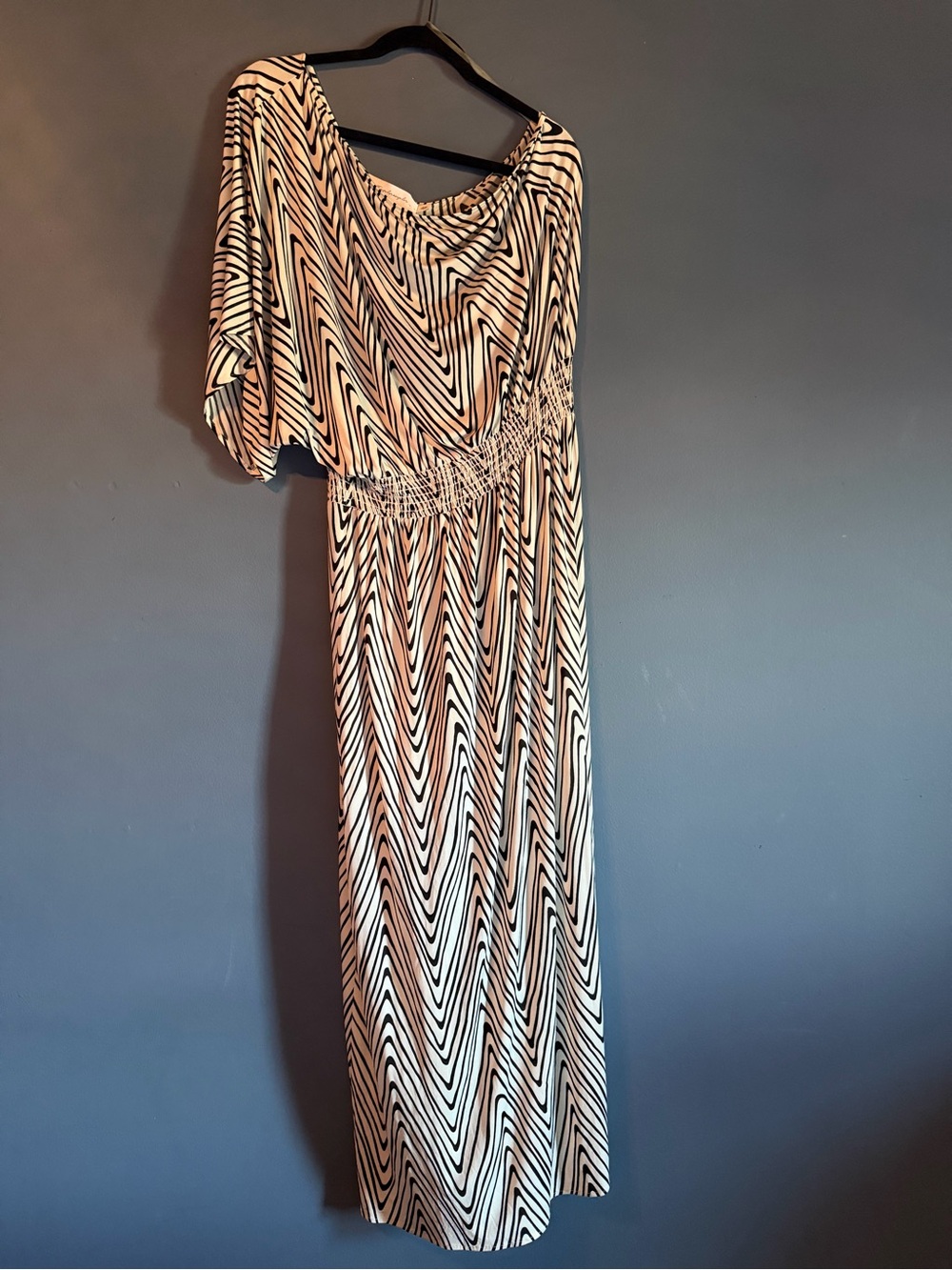 T-Bags Los Angeles 1X Abstract One Shoulder Maxi Dress NWOT